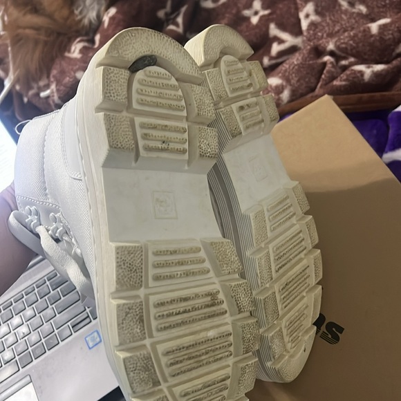 Dr Martens size 8 White Combs - Picture 5 of 5